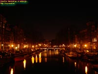 夜中のアムステルダム運河　撮影場所：アムステルダム、オランダ